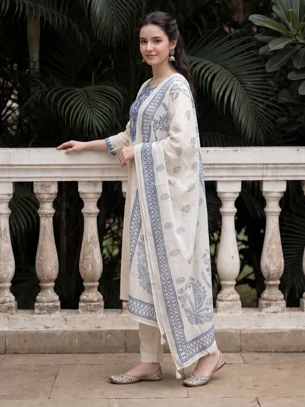 Off_White_Embroidered_Pure_Cotton_Kurta_Trouser_Dupatta_Set