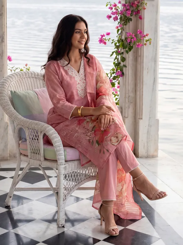 Pink_Embroidered_Linen_Kurta_Trouser_Dupatta_Set