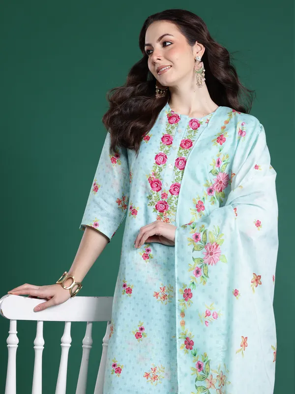 Sea_Green_Embroidered_Linen_Kurta_Trouser_Dupatta_Set