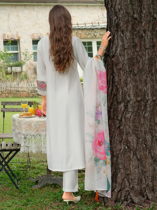 White_Embroidered_Cotton_Blend_Kurta_Trouser_Dupatta_Set
