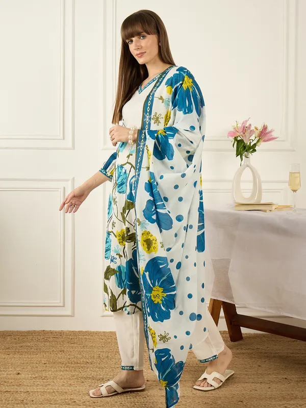 White_Pure_Cotton_Printed_Kurta_Trouser_Dupatta_Set