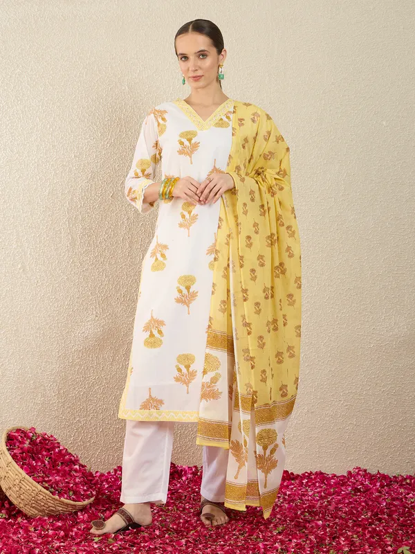 Off_White_Printed_Pure_Cotton_Kurta_Trouser_Dupatta_Set