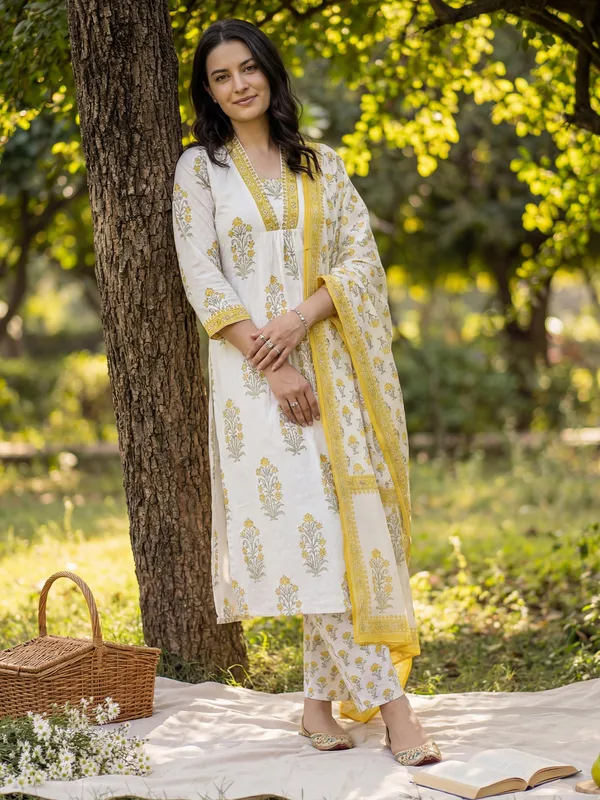 White_Pure_Cotton_Printed_Kurta_Trouser_Dupatta_Set