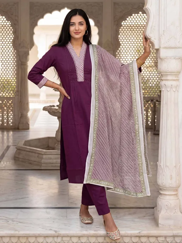 Burgundy_Self_Design_Pure_Cotton_Kurta_Trouser_Dupatta_Set