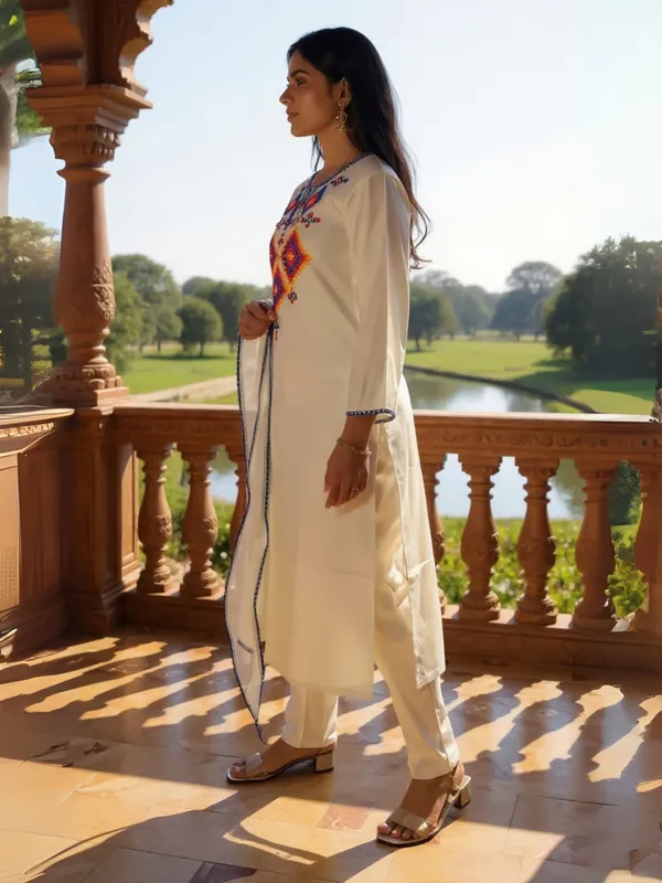 Off_White_Embroidered_Liva_Kurta_Trouser_Dupatta_Set