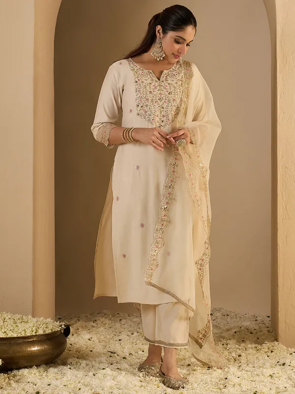 Off_White_Embroidered_Liva_Kurta_Trouser_Dupatta_Set