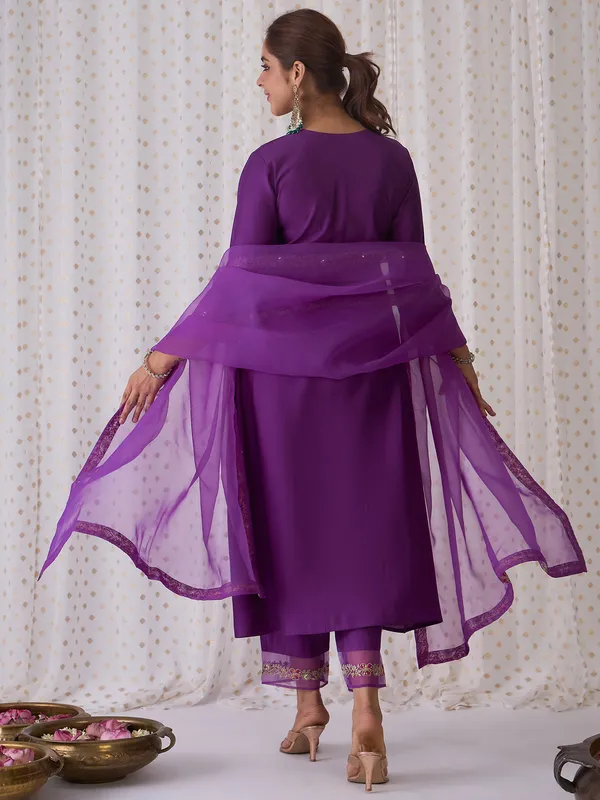 Purple_Embroidered_Liva_Kurta_Trouser_Dupatta_Set