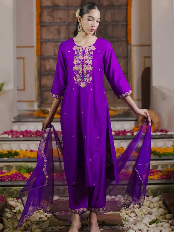 Purple_Embroidered_Liva_Kurta_Trouser_Dupatta_Set