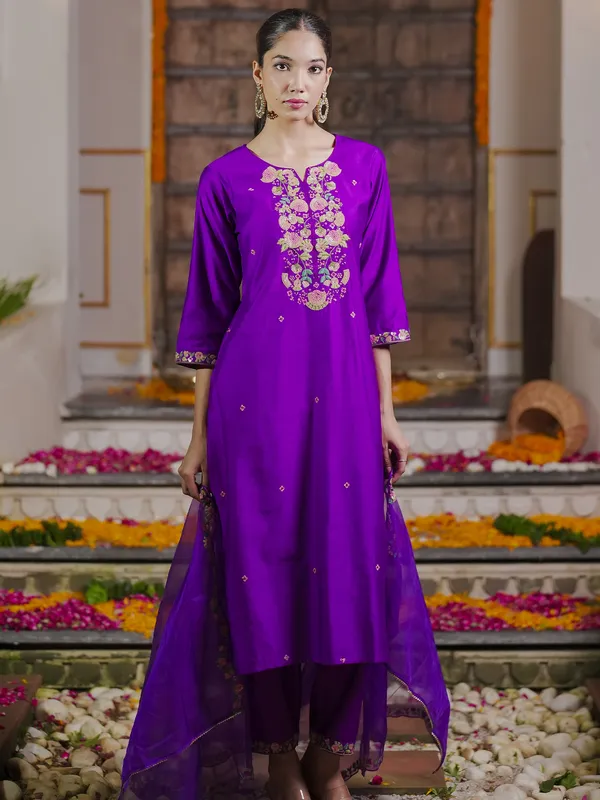 Purple_Embroidered_Liva_Kurta_Trouser_Dupatta_Set