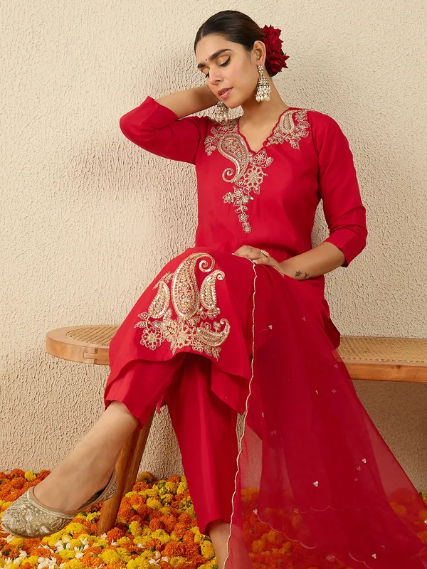 Red_Embroidered_Straight_Kurta_Trousers_With_Dupatta_Set