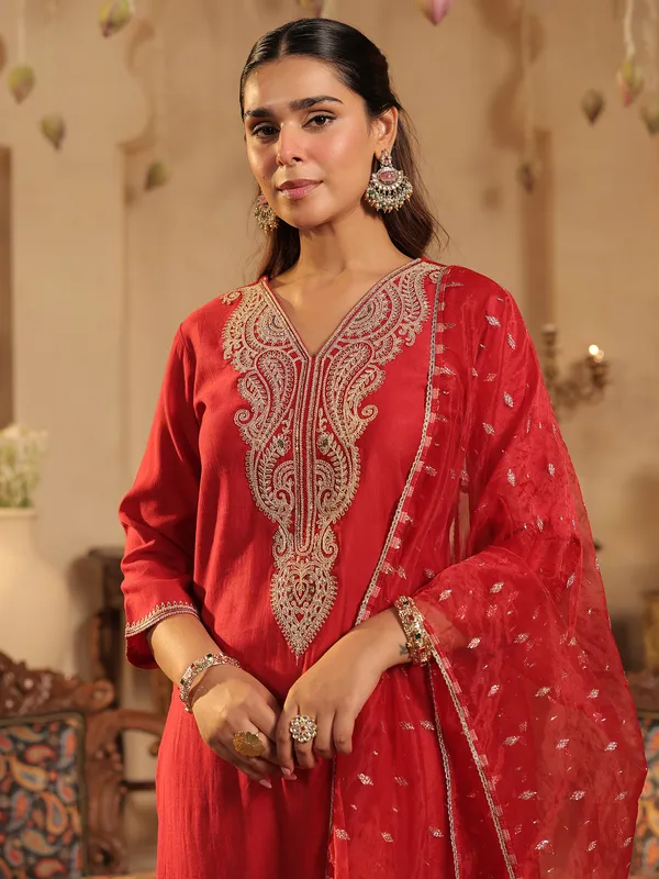 Red_Embroidered_Liva_Kurta_Trouser_Dupatta_Set