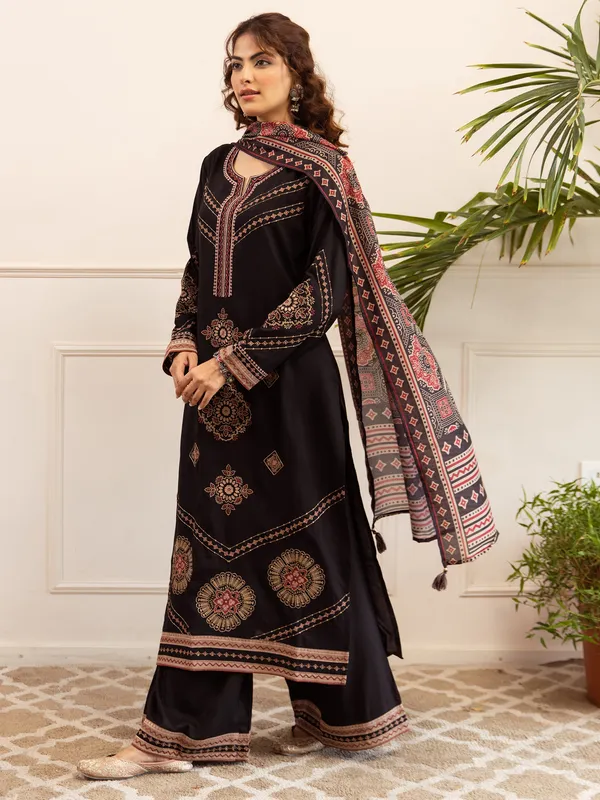 Black_Embroidered_Straight_Kurta_Palazzos_With_Dupatta_set