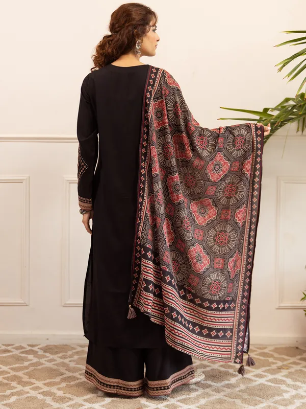 Black_Embroidered_Straight_Kurta_Palazzos_With_Dupatta_set