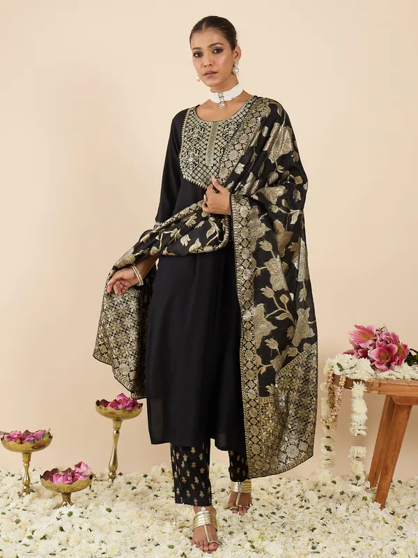 Black_Embroidered_Viscose_Rayon_Kurta_Trouser_Dupatta_Set
