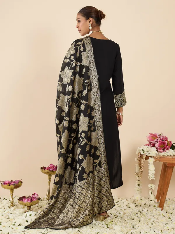 Black_Embroidered_Viscose_Rayon_Kurta_Trouser_Dupatta_Set