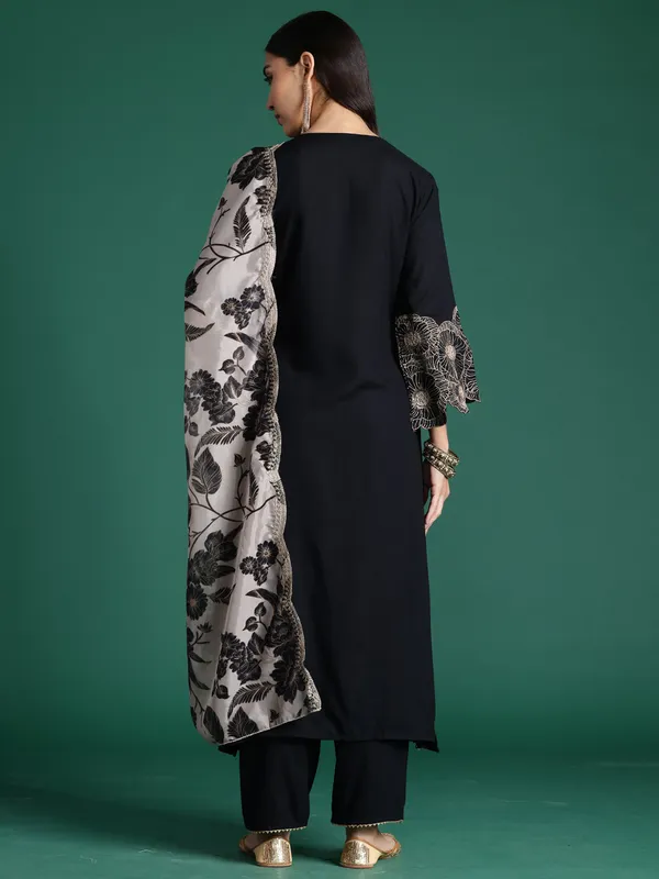 Black_Viscose_Rayon_Printed_Kurta_Trouser_Dupatta_Set