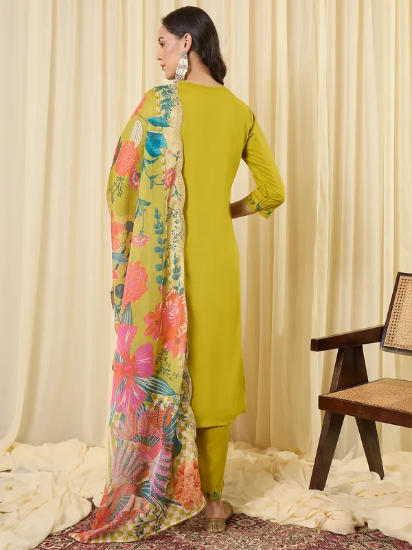 Green_Embroidered_Viscose_Rayon_Kurta_Trouser_Dupatta_Set