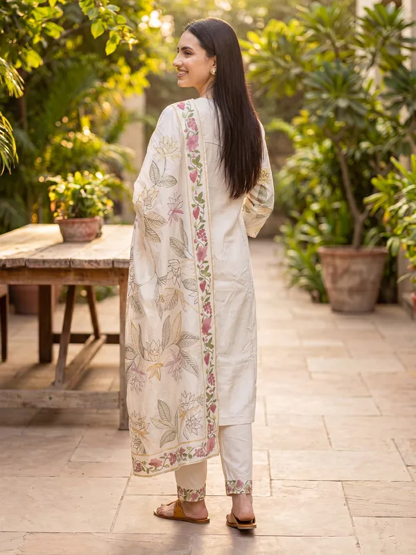 Off_White_Embroidered_Straight_Kurta_Trousers_With_Dupatta_Set