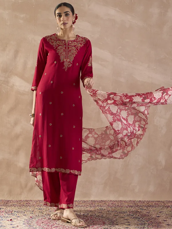 Pink_Embroidered_Straight_Kurta_Palazzos_With_Dupatta_set