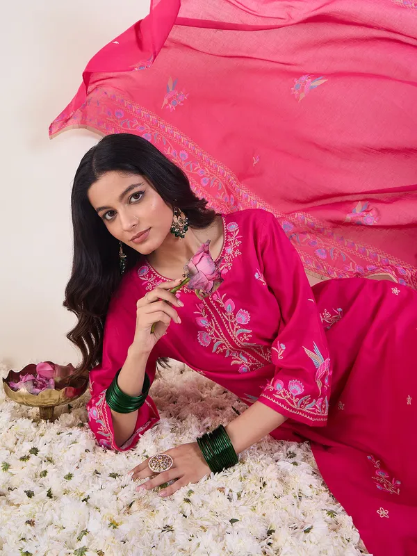 Pink_Embroidered_Viscose_Rayon_Kurta_Trouser_Dupatta_Set