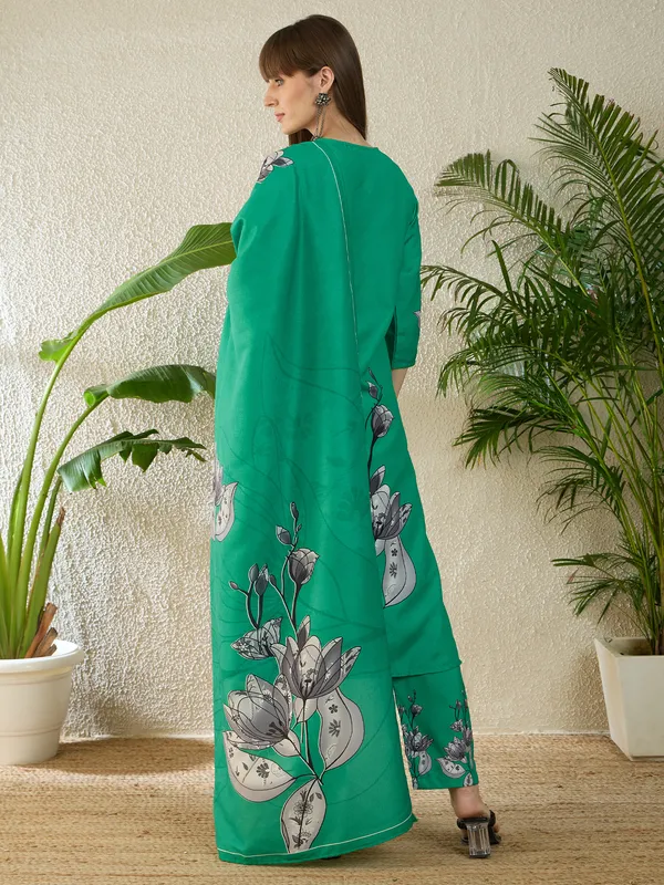 Sea_Green_Viscose_Rayon_Printed_Kurta_Trouser_Dupatta_Set