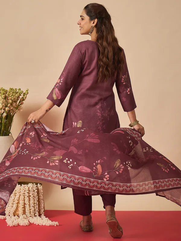 Burgundy_Printed_Linen_Kurta_Trouser_Dupatta_Set
