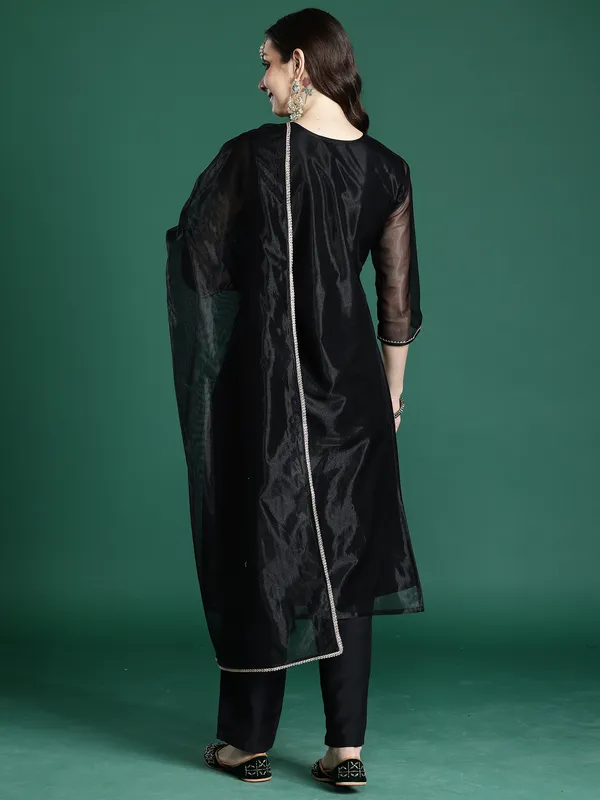 Black_Embroidered_Net_Kurta_Trouser_Dupatta_Set