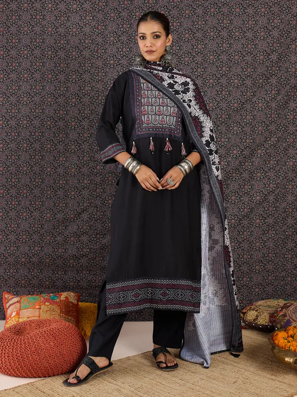 Black_Pure_Cotton_Printed_Kurta_Trouser_Dupatta_Set