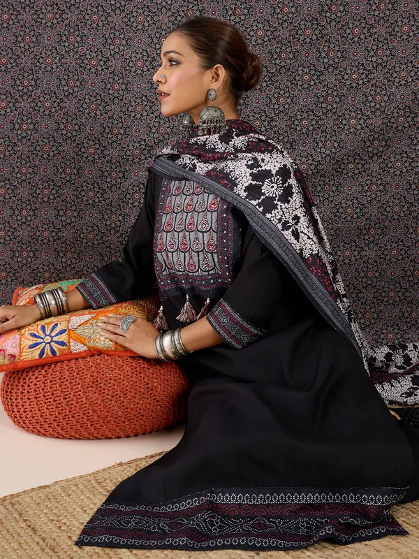 Black_Pure_Cotton_Printed_Kurta_Trouser_Dupatta_Set