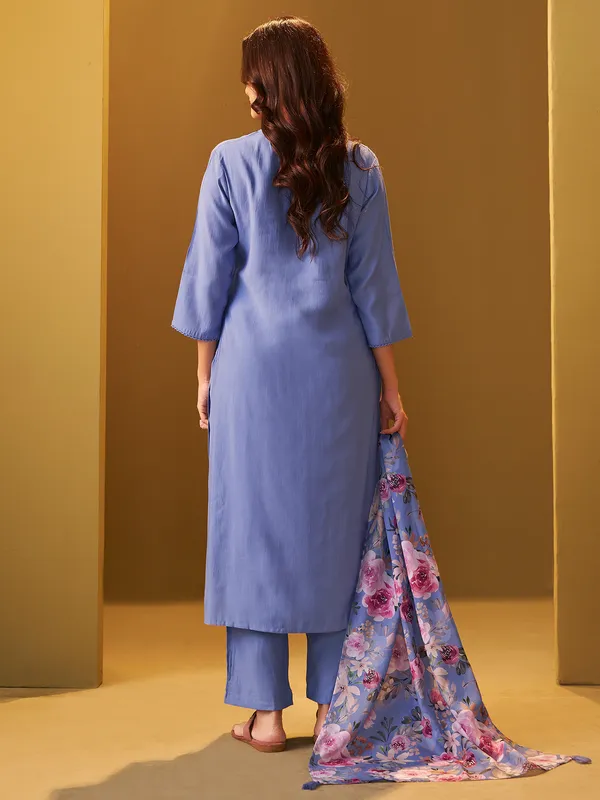 Blue_Yoke_Design_Cotton_Blend_Kurta_Trouser_Dupatta_Set