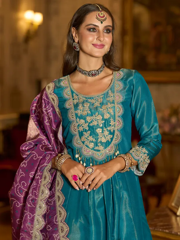 Blue_Embroidered_Silk_Blend_Kurta_Trouser_Dupatta_Set