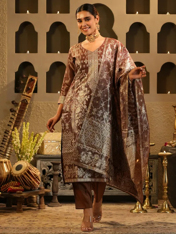 Brown_Silk_Blend_Printed_Kurta_Trouser_Dupatta_Set