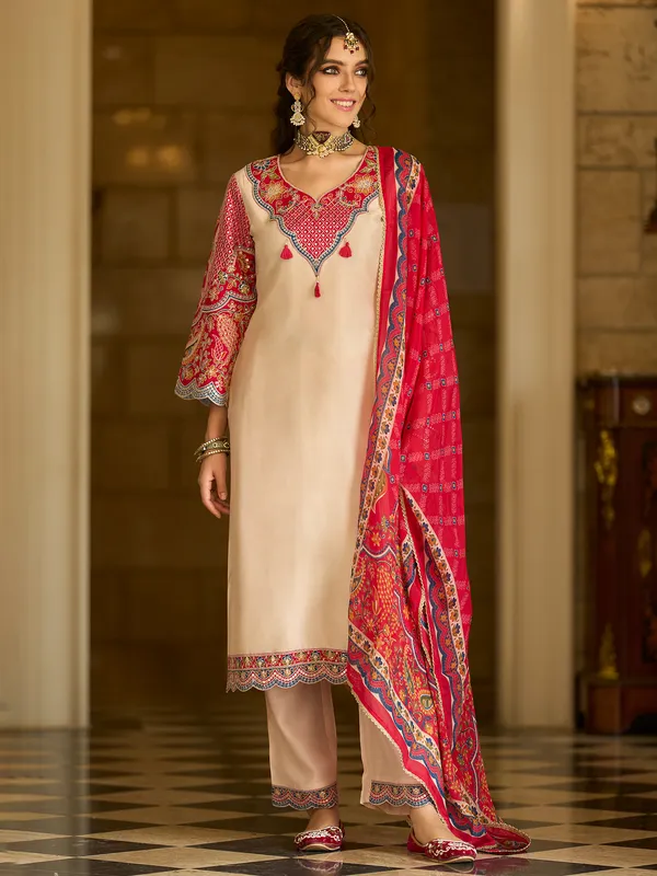 Cream_Embroidered_Silk_Blend_Kurta_Trouser_Dupatta_Set