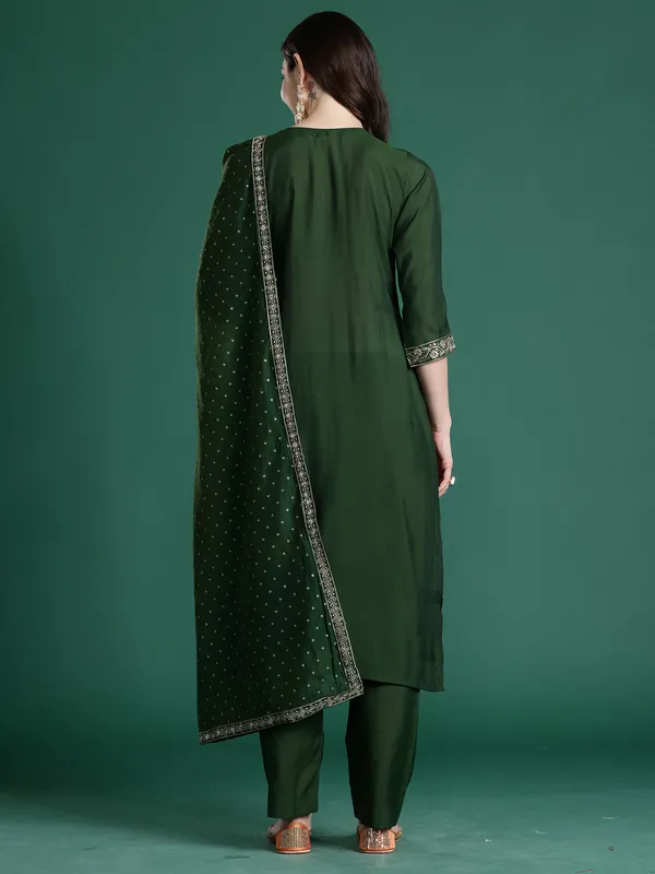 Green_Embroidered_Straight_Kurta_Trousers_With_Dupatta_set