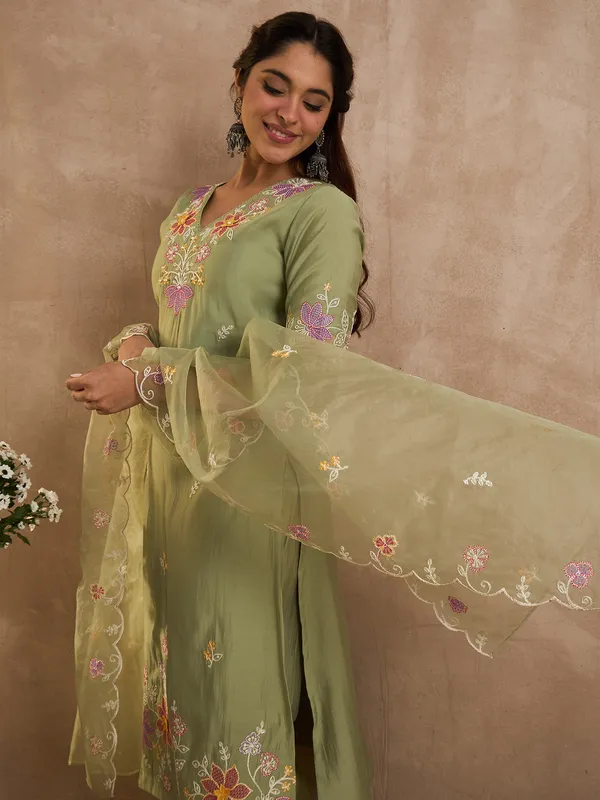 Green_Embroidered_Silk_Kurta_Trouser_Dupatta_Set