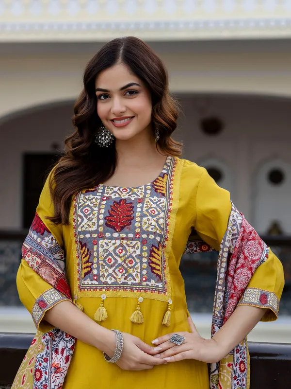 Green_Printed_Pure_Cotton_Kurta_Trouser_Dupatta_Set