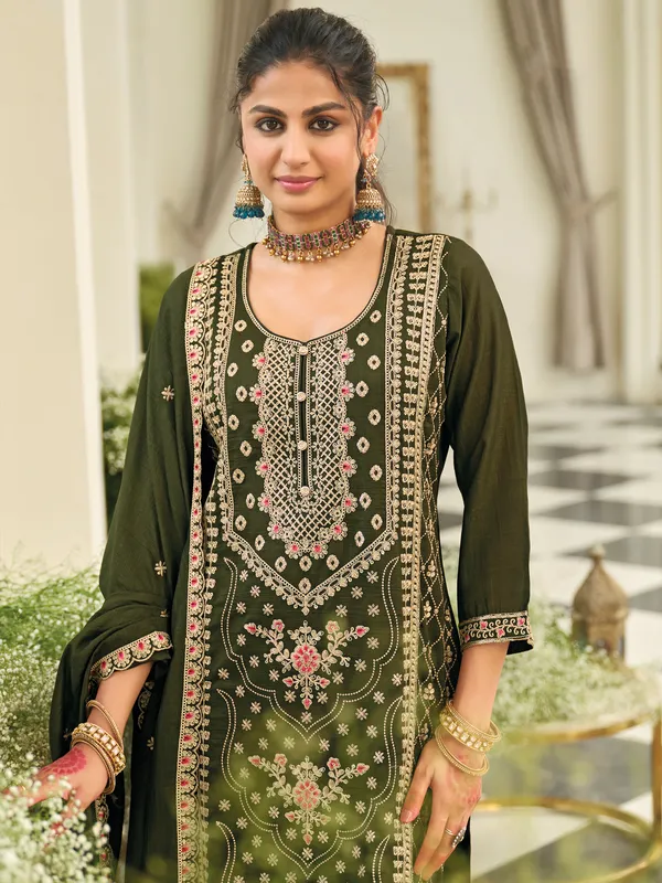 Green_Embroidered_Silk_Kurta_Trouser_Dupatta_Set