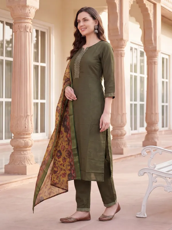 Green_Yoke_Design_Silk_Blend_Kurta_Trouser_Dupatta_Set