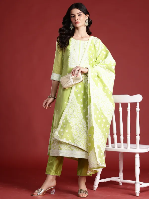 Green_Silk_Blend_Printed_Kurta_Trouser_Dupatta_Set