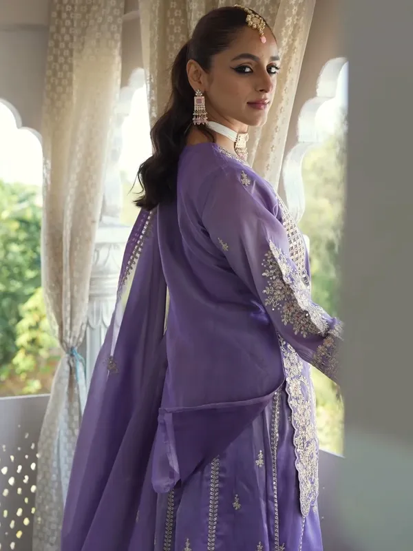 Lavender_Embroidered_Silk_Kurta_Trouser_Dupatta_Set