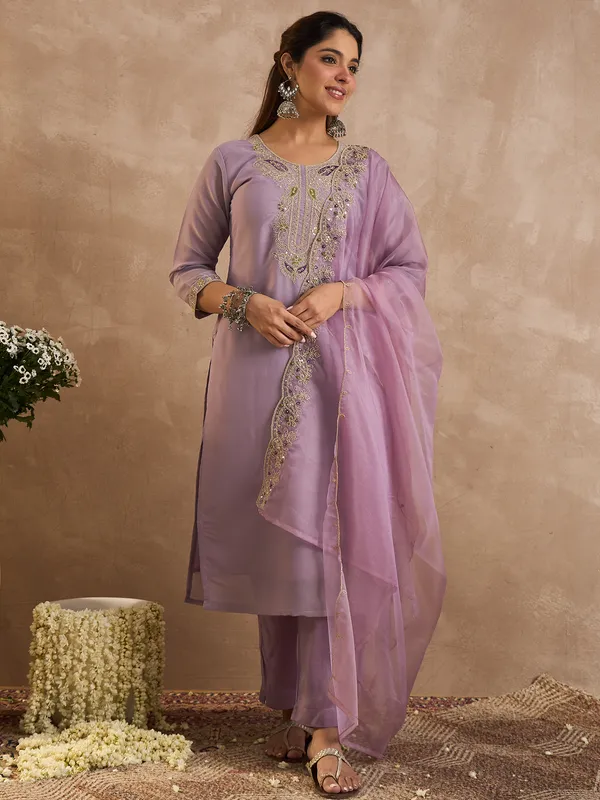 Lavender_Embroidered_Straight_Kurta_Trousers_With_Dupatta_Set