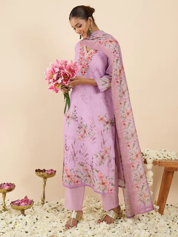 Lavender_Embroidered_Linen_Kurta_Trouser_Dupatta_Set