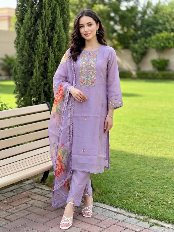 Lavender_Embroidered_Silk_Blend_Kurta_Trouser_Dupatta_Set
