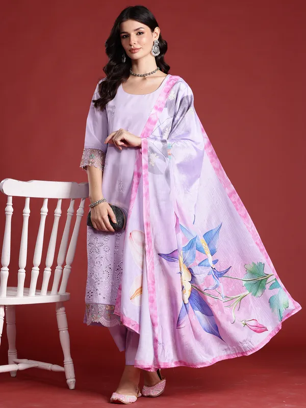 Lavender_Embroidered_Silk_Blend_Kurta_Trouser_Dupatta_Set