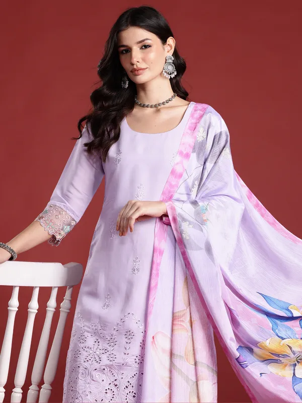 Lavender_Embroidered_Silk_Blend_Kurta_Trouser_Dupatta_Set