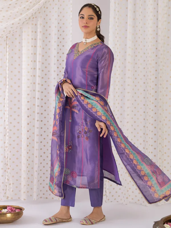 Lavender_Printed_Silk_Blend_Kurta_Trouser_Dupatta_Set