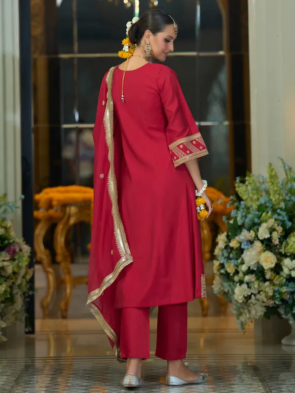 Maroon_Embroidered_Silk_Kurta_Trouser_Dupatta_Set