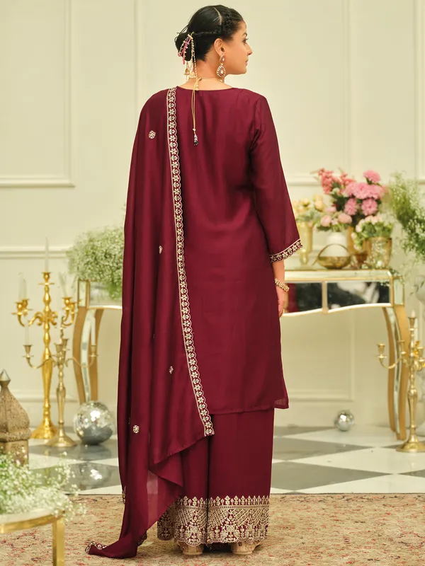 Maroon_Embroidered_Silk_Kurta_Trouser_Dupatta_Set