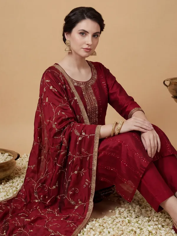 Maroon_Silk_Blend_Embroidered_Kurta_Trouser_Dupatta_Set