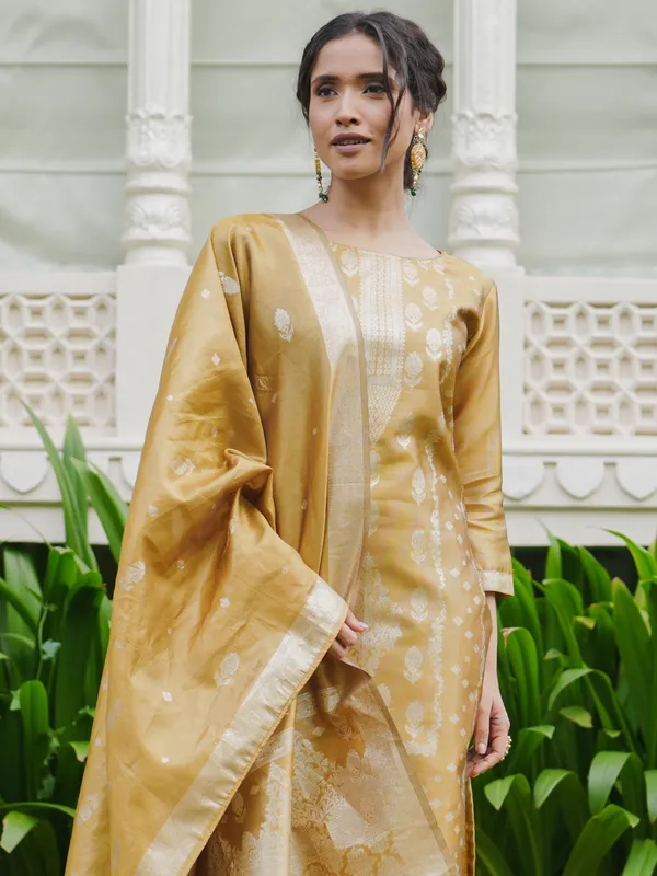 Mustard_Woven_Design_Silk_Blend_Kurta_Trouser_Dupatta_Set